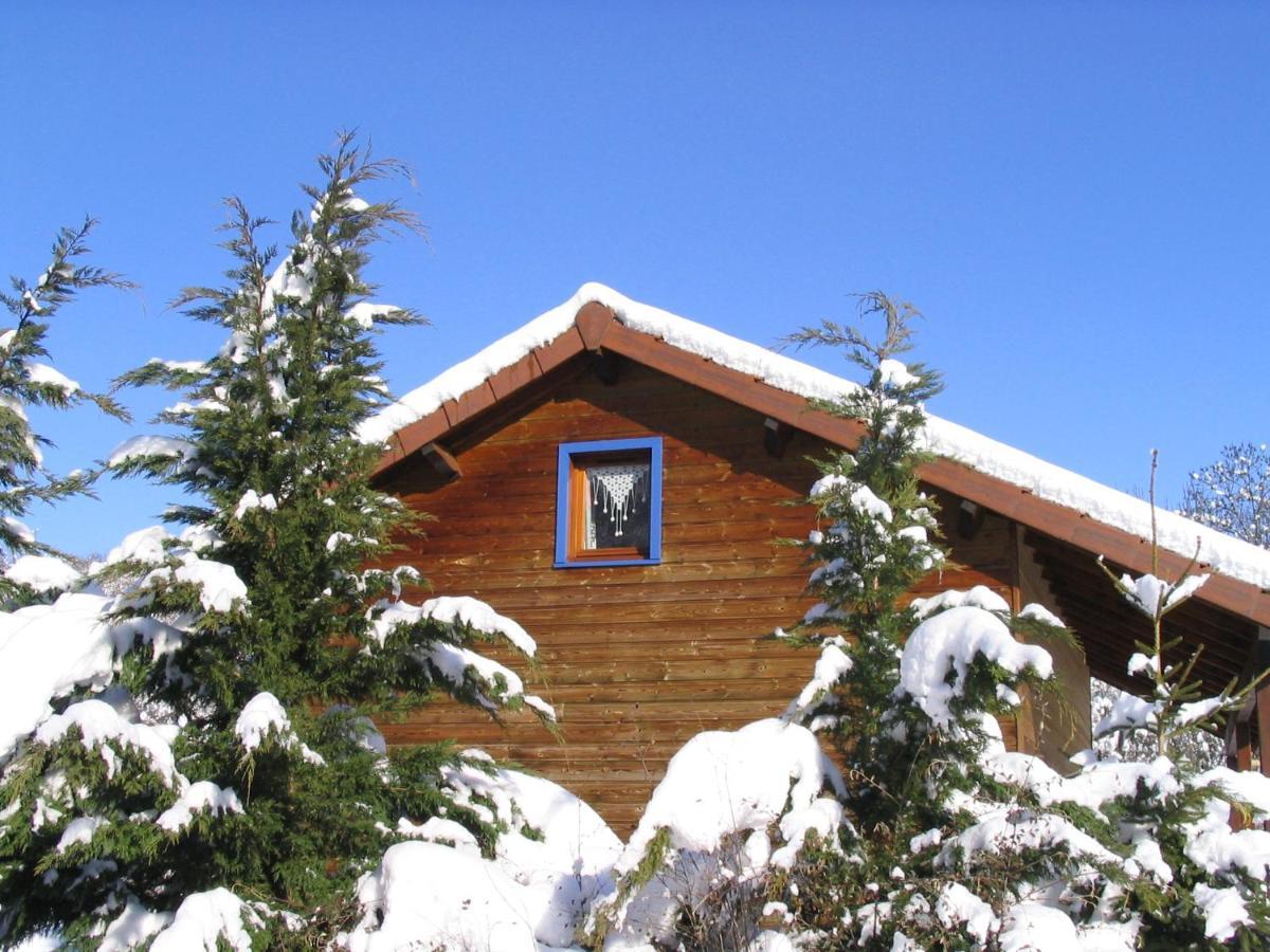 Les Chalets De La Vigne Grande Saint-Floret Extérieur photo