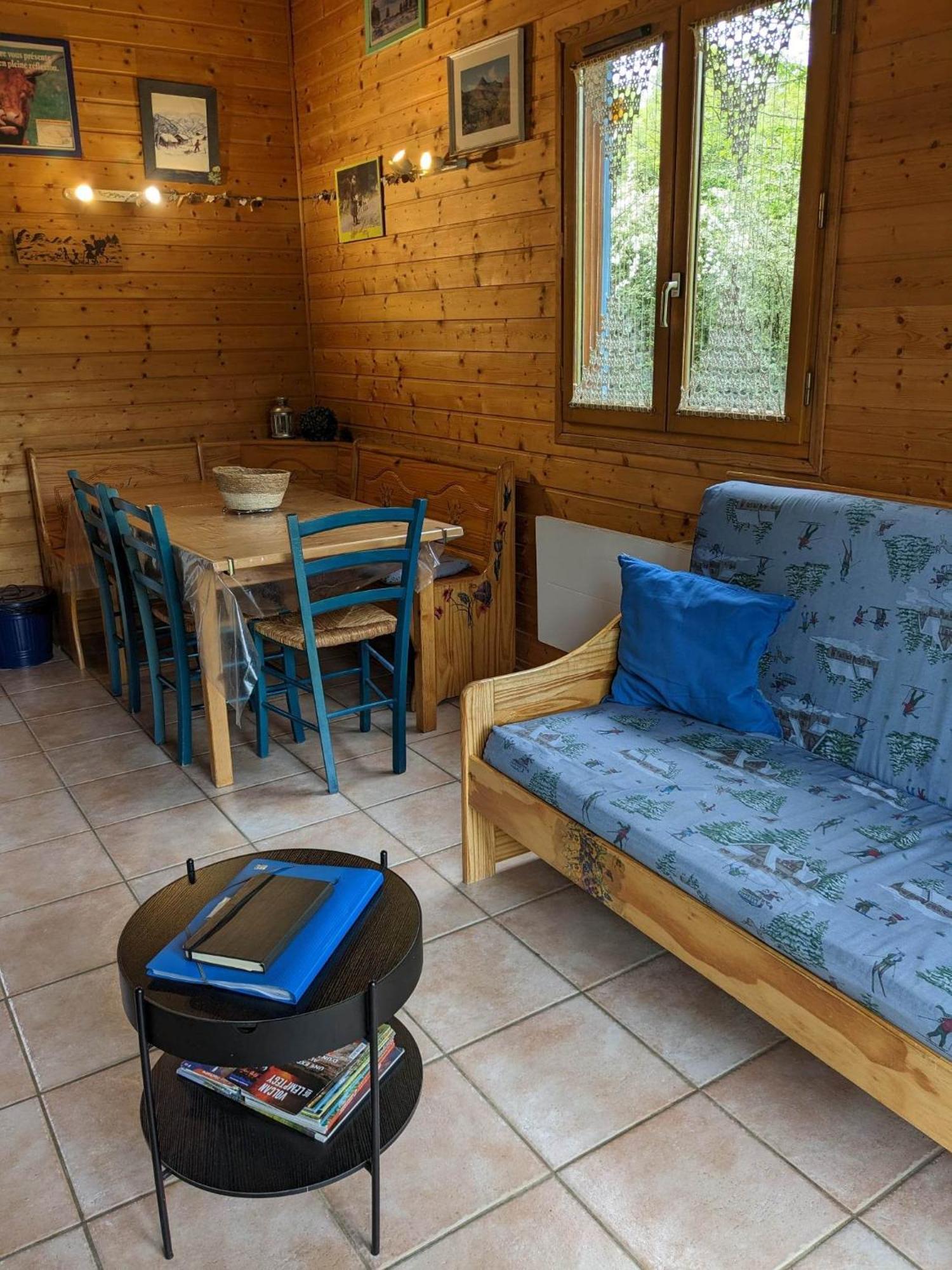 Les Chalets De La Vigne Grande Saint-Floret Extérieur photo